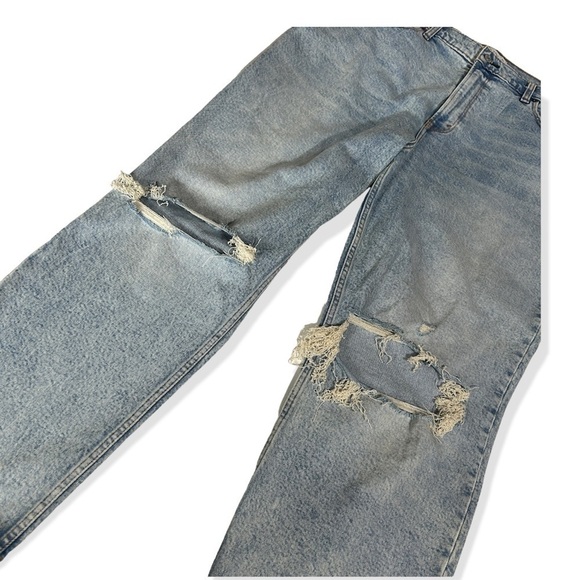 Abercrombie and Fitch Ultra High Rise 90s Straight Jean 18/34 short TikTok - Picture 10 of 16